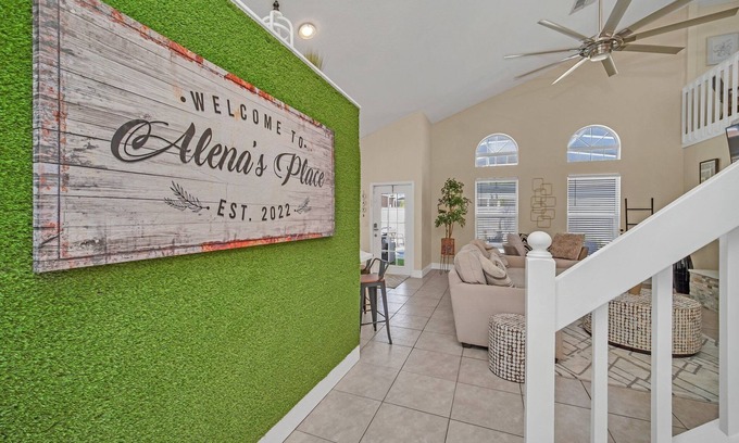 Lindfields Casa | Welcome to Alena's Place! Only minutes away from Disney!