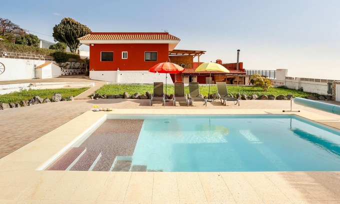Arafo Casa | Alojamiento de 4 habitaciones en Arafo