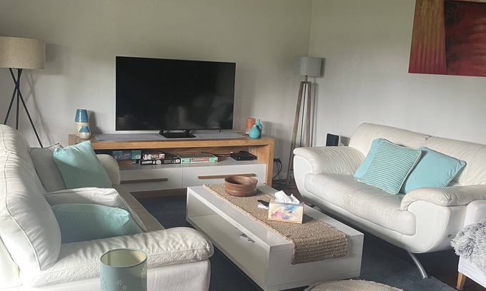Mittagong Cabaña | Welcome to Banksia Cottage in Mittagong, walking distance to cafes, shops & lake
