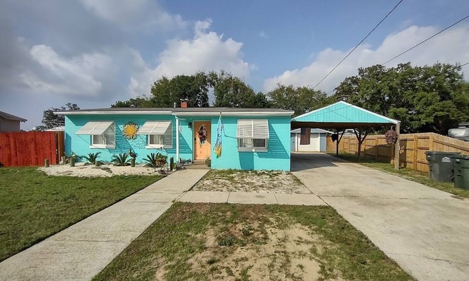 Pensacola Casa | Welcome to Beach House! No Cleaning Fee...