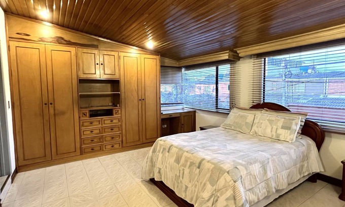 Kennedy Casa | Welcome to Casa Ohana: Your Luxury Retreat in the Heart of the City!