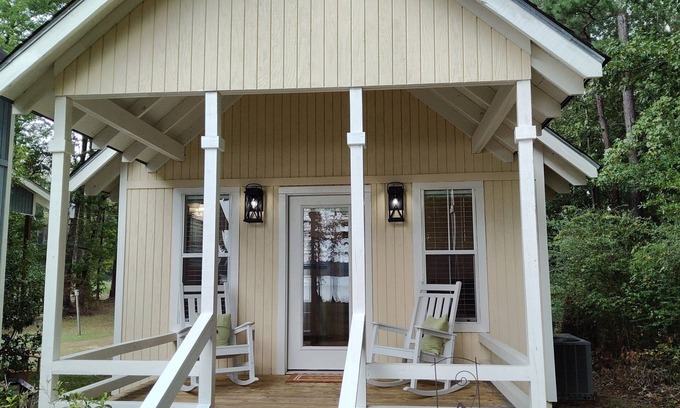 Calion Casa | Welcome to Cypress Shores on beautiful Calion Lake