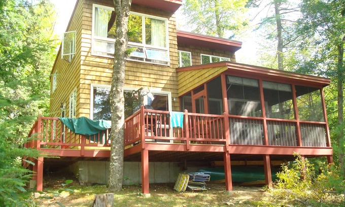 Raymond Cabina | Welcome to Dorie's Cottage! Cozy waterfront home with gorgeous sunset views!