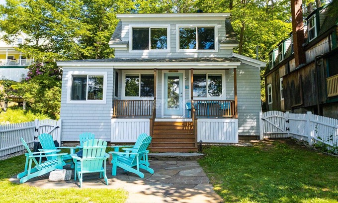 Peaks Island Casa | Adorable Peaks Island Cottage