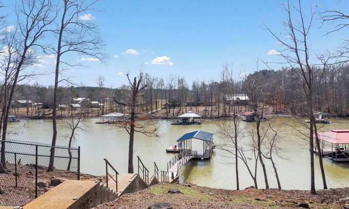 Double Springs Casa | Haven on Smith Lake - Perfect location to relax!