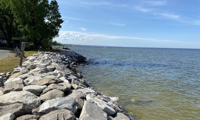 Calvert Beach-Long Beach Casa | Welcome to Hickory House on the Chesapeake Bay!