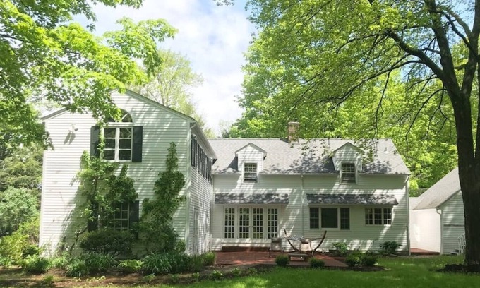 Washington Casa | Welcome to Hidden Haven, a simply serene getaway
