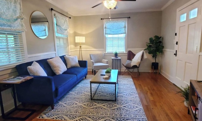Columbus Casa | Hilltop Cottage Summa
