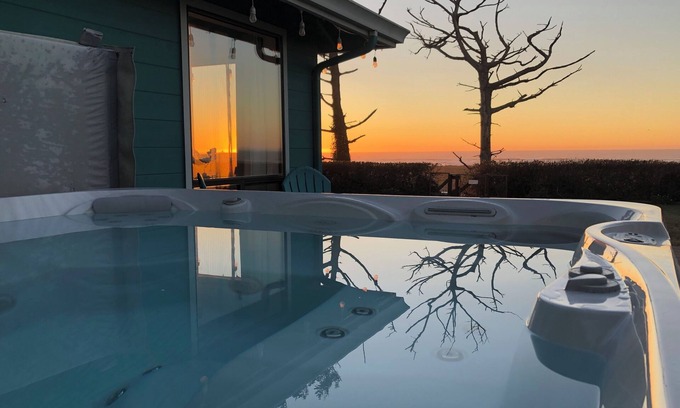 McKinleyville Casa | Welcome to Mermaid Cove: Your Luxurious Oceanfront Retreat