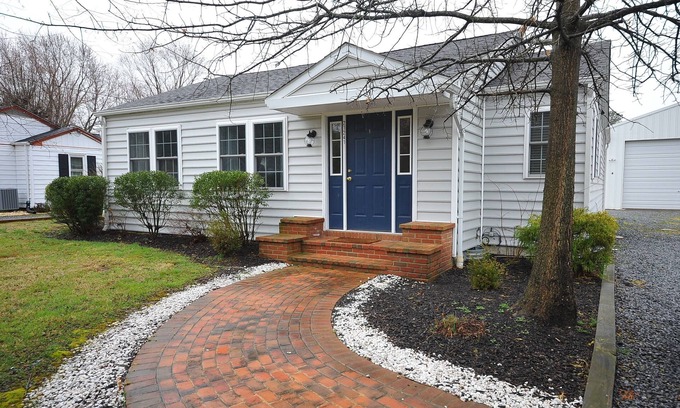 Rock Hall Casa | Welcome to Mermaid Haven! The perfect spacious home for your Rock Hall vacaction