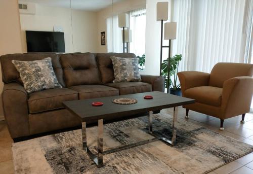 Hillcrest Apartamento | Welcome to Midtown Condo