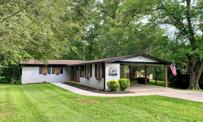 Blue Ridge Casa | Welcome to Nanny's Nest! Cozy Historic Home Just 1 Mile from Downtown Blue Ridge