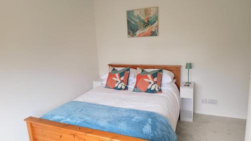 Reading Casa | Welcome to No 2 - modern comfortable stay