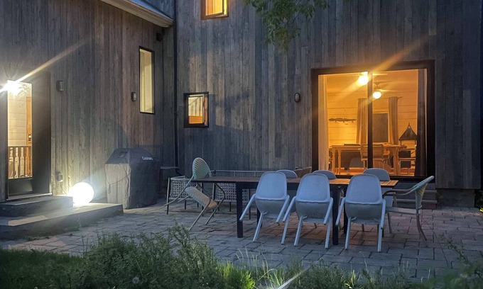 Consecon Casa | Welcome to North Beach Farmhouse!