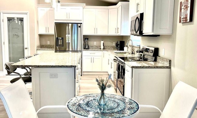Ocala Casa | Welcome to our Cardinal house!!! Lovely and Cozy!