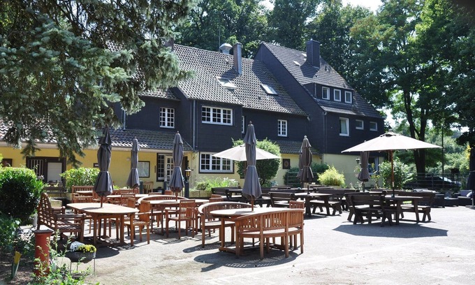 Lembeck Otro | Welcome to our heavenly quiet "Herberge Zur Herrlichkeit"