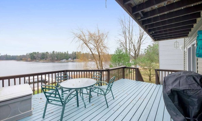 Twin Lake Casa | Welcome to our Lake House / Hot Tub overlooking the panoramic view of the lake