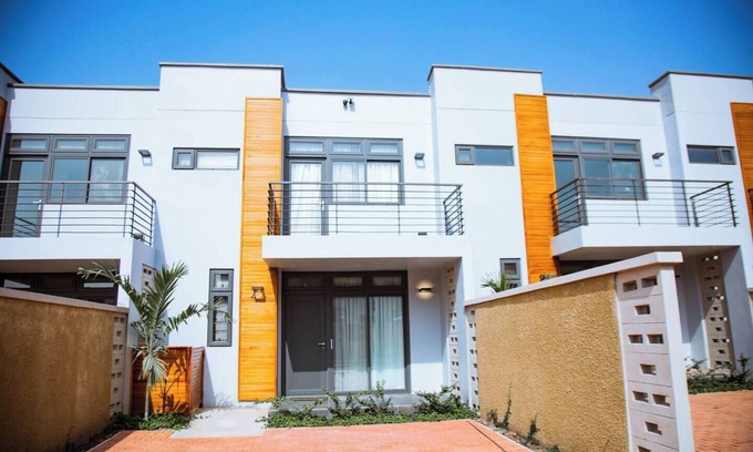 Patang West Casa | Welcome to our luxury gated townhome in Oyarifa Park, a serene enclave in Accra.