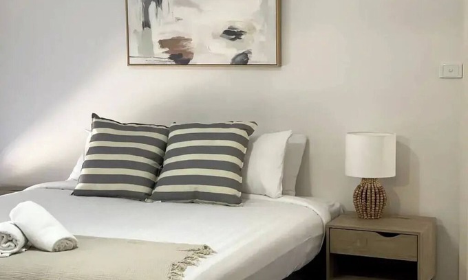 Lloyd Apartamento | Welcome to our stylish 3BR villa, perfect for an escape