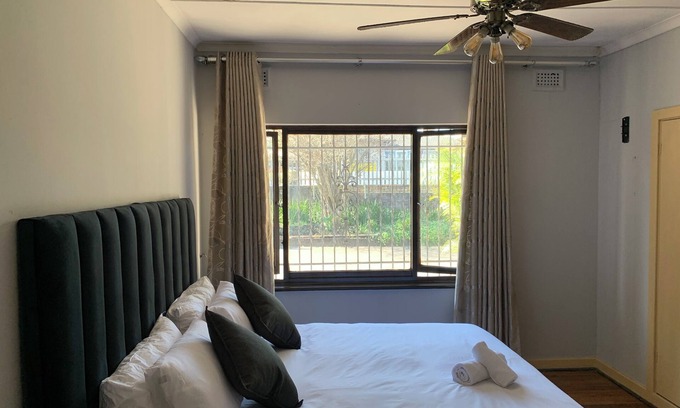 South Durban Casa | Welcome to Palm Haven on Sarnia, your urban retreat in the heart of Bellair.