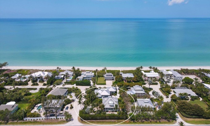 Boca Grande Casa | Welcome to Palm Paradise - 3 bed 3 bath pool home located near the historical downtown area of BG!