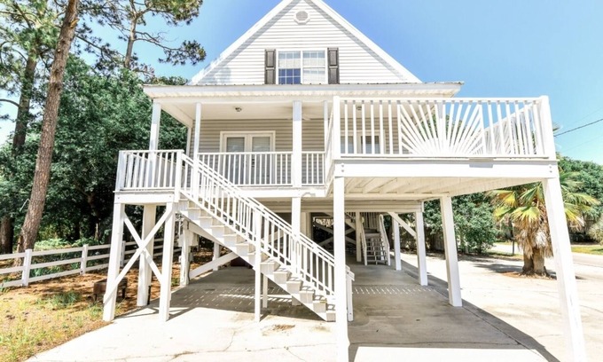 Surfside Beach Casa | Welcome to SSB🏖️Close to the beach, golf courses & shopping & restaurants