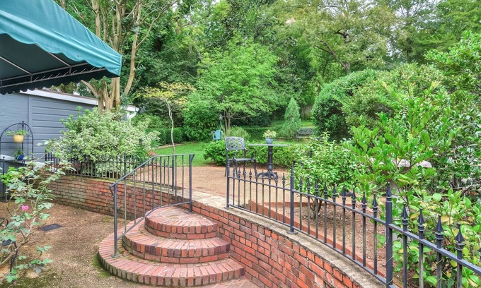 Harrisburg Cabaña | Welcome to Summerville Cottage in Augusta Georgia Ready to rent for Masters week
