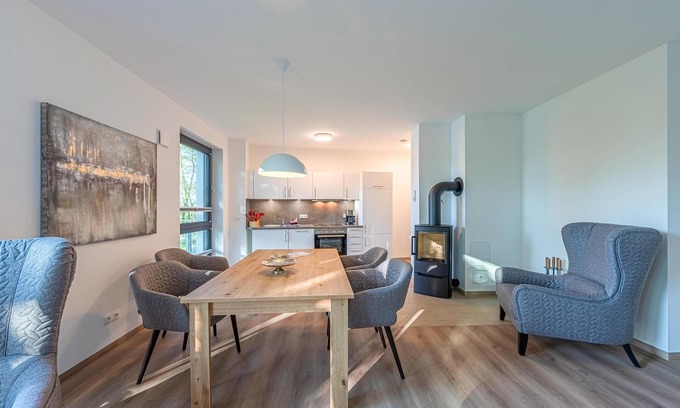 Krakow am See Apartamento | Welcome to the 5-star Mantra Oasis vacation apartment directly on Lake Krakow.
