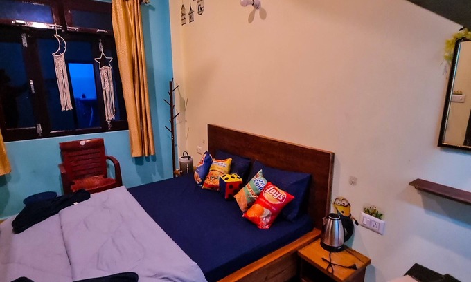 Kausani Casa | Welcome to the bagpackers hostel in the lap of himalayas at Rawscape in kausani