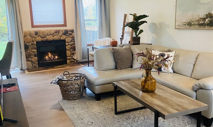 Fort Lewis Casa | Welcome to the beautiful Mt. Rainier house