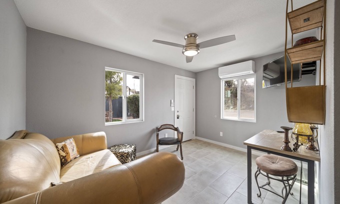 Wickenburg Casa | Welcome To The Beth @ Wickenburgs The Sheridan