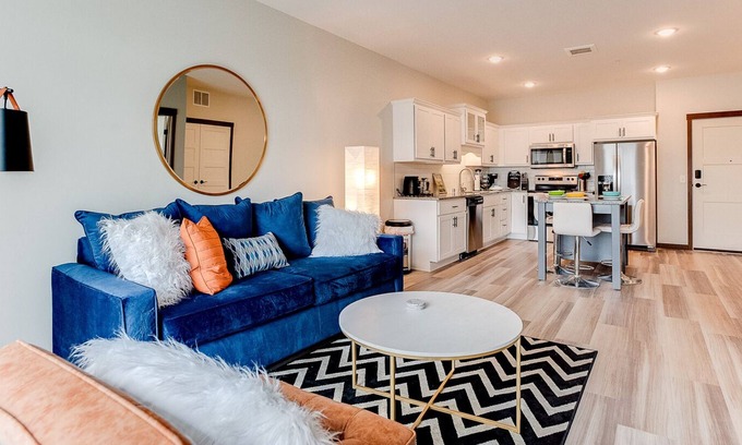 Brooklyn Park Apartamento | Welcome to the Blu! One bedroom Apartment