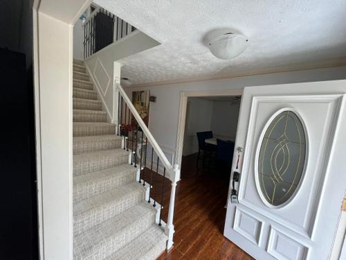 Stone Mountain Apartamento | Welcome to the blue house!