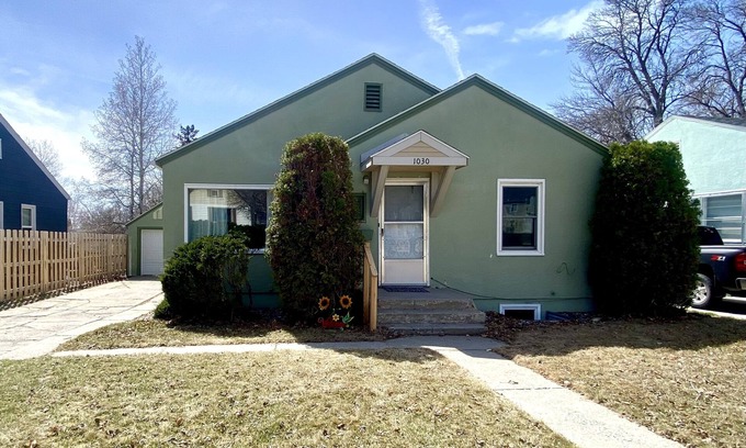Billings Casa | Welcome to the College Streets!