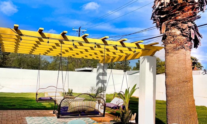 Cavalier Vista Casa | Welcome to the epitome of upscale modern living at our stunning vacation home!