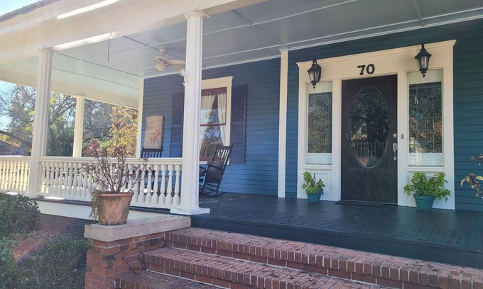 Newnan Casa | Bienvenido a The Front Porch, donde se hacen los recuerdos.