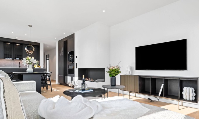 List Apartamento | Welcome to the Greenwich Suite – Luxury for 4 People with Balcony and Sauna.