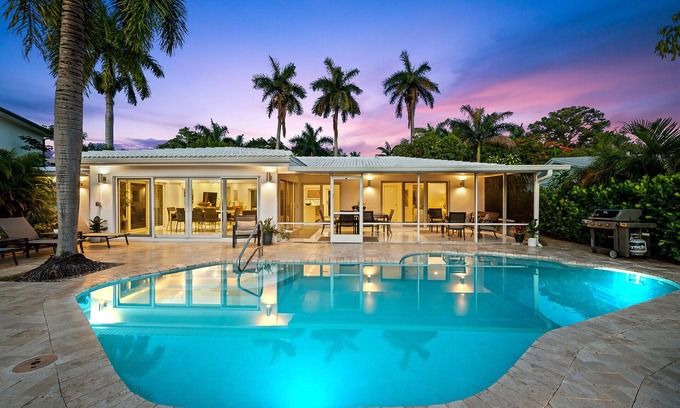 Wilton Manors Casa | ¡Bienvenido a Martell House, una joya contemporánea recién incluida en Rivers Bend!