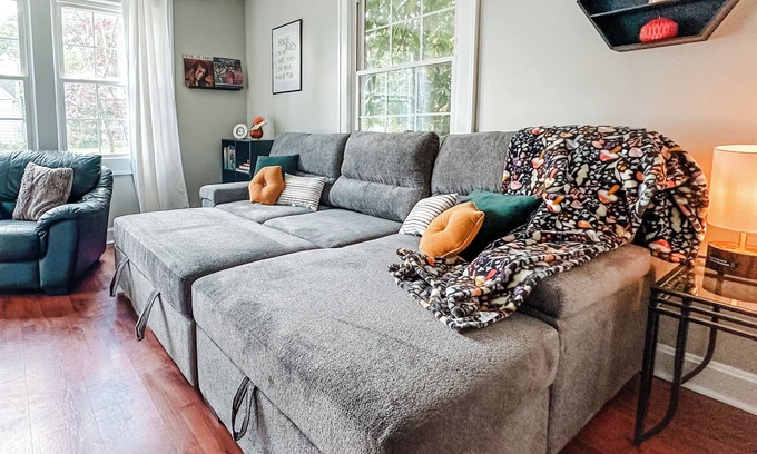 Owensboro Casa | Welcome to the Owensboro House our exquisite home located in the heart of town.