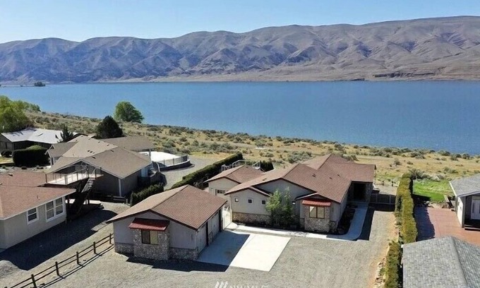 Desert Aire Casa | Welcome to the Rive Rock Retreat!