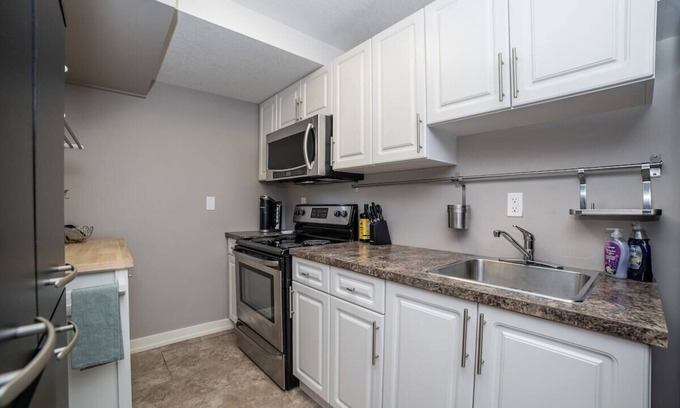 Regina Apartamento | Welcome to the "Robin's Nest"