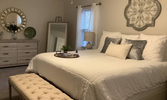 Alpharetta Casa | Welcome to the Spruced up Ranch!