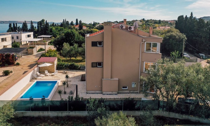 Sutomiscica Villa | Welcome to Villa Frieda