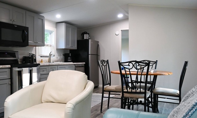 Newport Casa | Welcome to your home away from home!