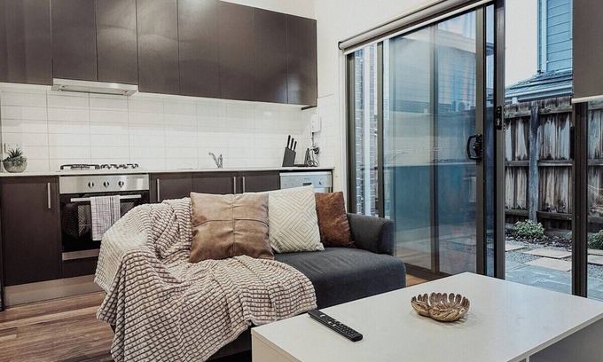 Glenroy Casa | Welcome to your peaceful apartment in Glenroy