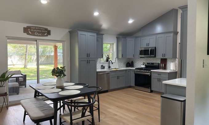 Egypt Casa | Welcome to your perfect getaway or family retreat in beautiful Magnolia Texas !