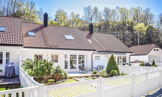 Fjell Casa | Alojamiento de 3 habitaciones en Kolltveit