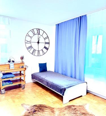 Region Hannover District Apartamento | WelcomeToMessePremium Three Bedroom Apartment
