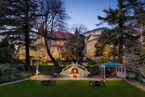 The Mall Road Hotel | WelcomHeritage Kasmanda Palace