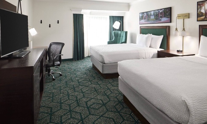 Athens Hotel | Welcoming Athenian Charm with Three Family-Ready Spacious Rooms